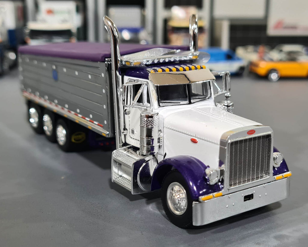 ミニカー DCP 1/64 Peterbilt 379 CoverWagon DCP 1/64 Peterbilt 379 Flattop With Covered Wagon Semi Truck