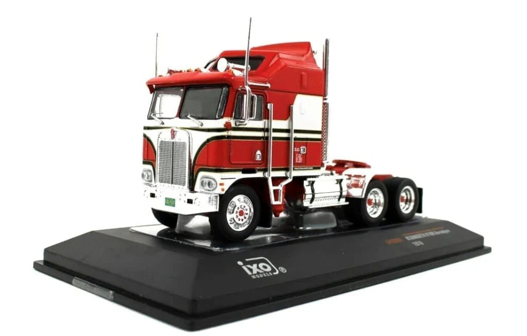 1/64 SCALE IXO K100 AERODYNE KENWORTH IN RED AND WHITE