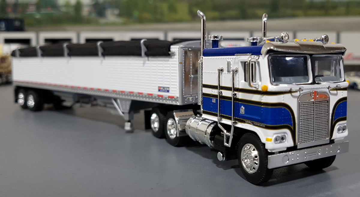 1/64 Dcp / First Gear K100 Kenworth Blue And White With Grain