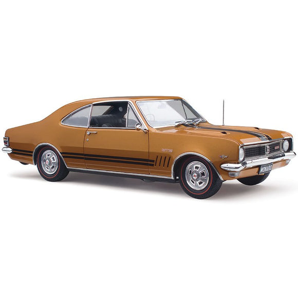 1/18 CLASSIC CARLECTABLE HOLDEN HT GTS MONARO 350 COUPE IN DAYTONA BRONZE 18817