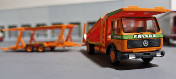 1/87 WIKING Mercedes Autotransporter Frikus