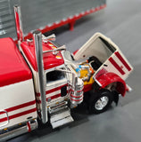 1/64 DCP  PETERBILT 389 IN RED/WHITE/CHROME WITH REFRIGERATED TRAILER 60-1534