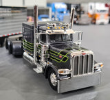 1/64 DCP  PETERBILT 389 IN GRAY/CHROME WITH REFRIGERATED TRAILER 60-1533