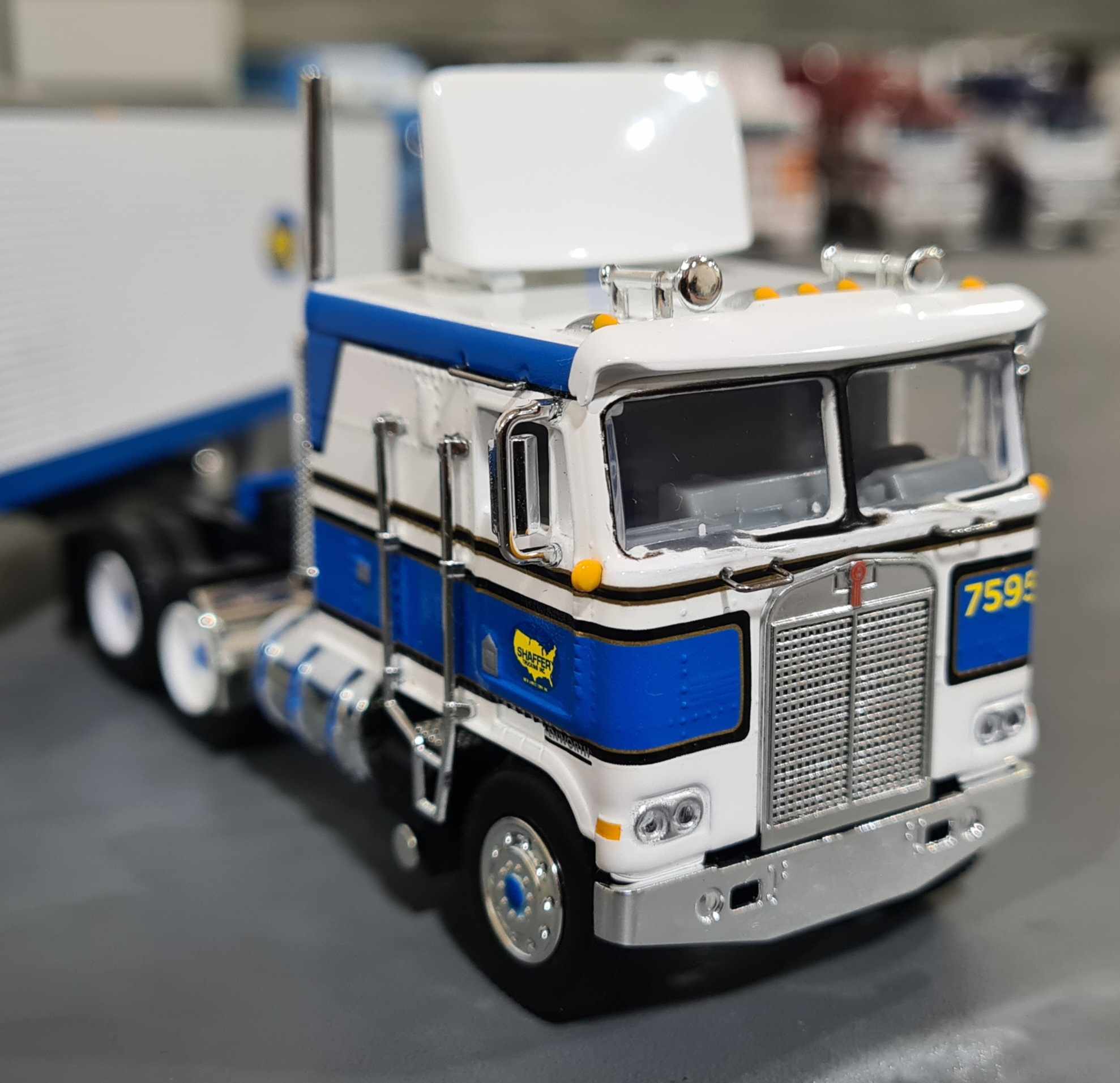 Dcp / First Gear Kenworth K100 Shaffer Trucking With Vintage 40Ft