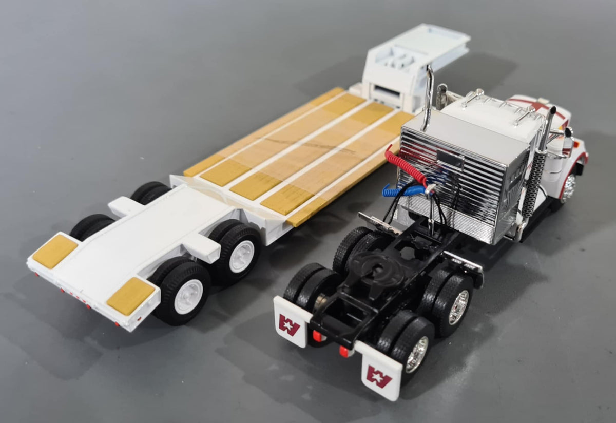 DCP / FIRST GEAR 1/64 WESTERN STAR 4900 IN WHITE/ORANGE WITH VINTAGE L ...