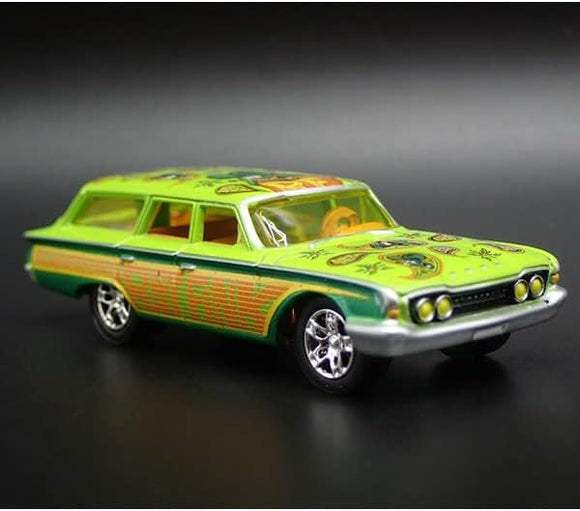 1/64 JOHNNY LIGHTNING FORD RAT FINK 1960 FORD COUNTRY SQUIRE LIGHT GREEN NEW ON CARD
