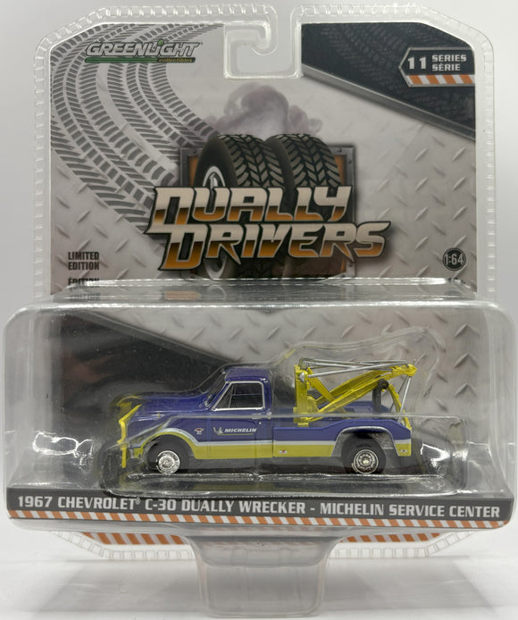 GREENLIGHT 1967 CHEVROLET C-30 DUALLY WRECKER MICHELIN SERVIC CENTER BLUE/YELLOW NEW ON CARD