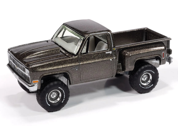 1/64 Autoworld Muscle Trucks 1981 Chevy Silverado Stepside Graystone New On Card