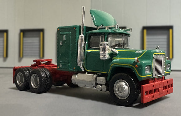 1/87 Scale Brekina Ho Mack R-Model In Green Bogie Drive
