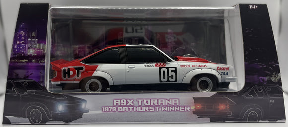 1/24 Dda Holden A9x Torana 1979 Bathurst Winner Peter Brock With Working Lights