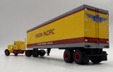 1/87 Scale Brekina Ho 1955 PETERBILT 281 UNION PACIFIC YELLOW AND RED