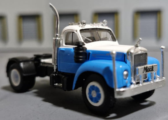 1/87 Scale Brekina Ho 1953 Mack B 61 Blue And White