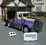 1/50 SCALE ICONIC REPLICAS KENWORTH W900 TNT KWIKASAIR DAY CAB