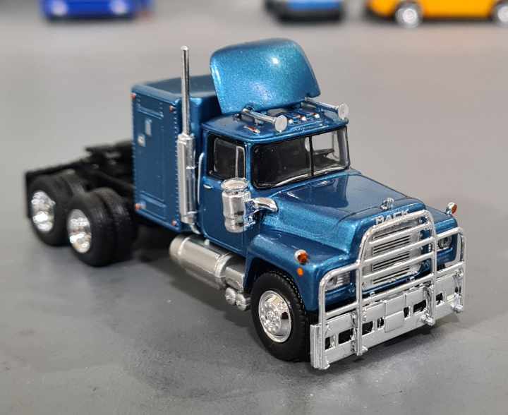 mack truck diecast models