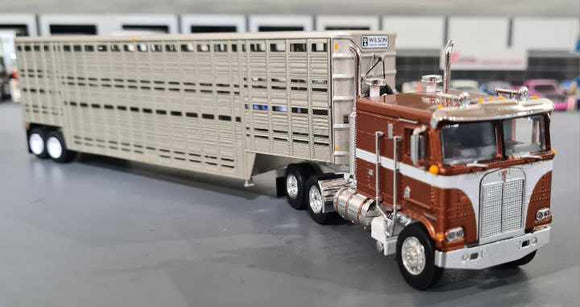 DCP / FIRST GEAR 1/64 KENWORTH K100 BROWN/SILVER WITH LIVESTOCK TRAILER *****60-1814