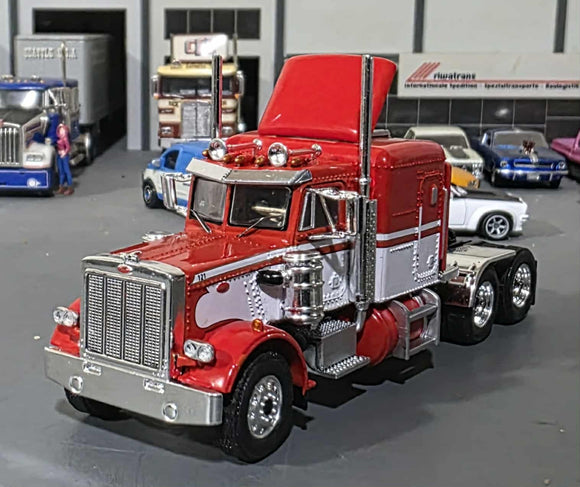 1/64 SCALE IXO PETERBILT 359 IN RED/WHITE PRIME MOVER