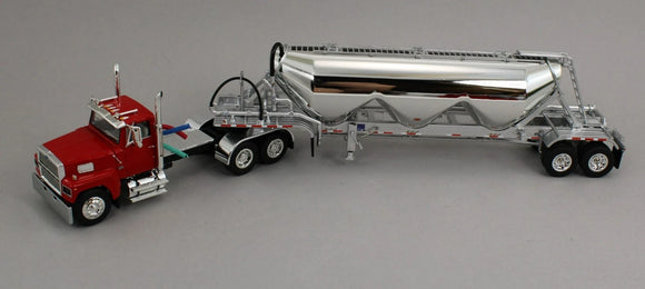 1/64 Scale Ford LTL 9000 Day Cab with Heil® Pneumatic Tank Trailer  60-2103