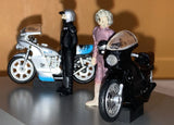 1/43 MAD MAX BIKE RIDERS GOOSE AND TOECUTTER WITH BIKES FROM THE MOVIE NEW IN BOX