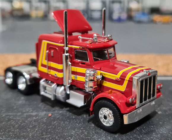 1/87 SCALE BREKINA HO PETERBILT WITH SLEEPER IN RED AND YELLOW