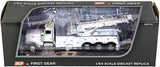1/64 SCALE PETERBILT 389 DAY CAB HEAVY TOWING ROTATOR TRUCK IN WHITE DCP/FIRST GEAR