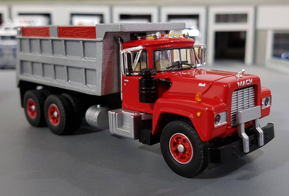 1/64 DCP / FIRST GEAR MACK R-MODEL RED TANDOM TIPPER WITH WORKING BODY